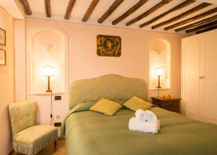 Ladyhouse Tipico Con 4 Posti Letto アパート